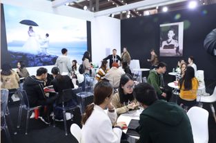 深圳婚博會 個性化定制與潮流新品引領婚禮新風尚，現場人流如潮彰顯會展服務魅力